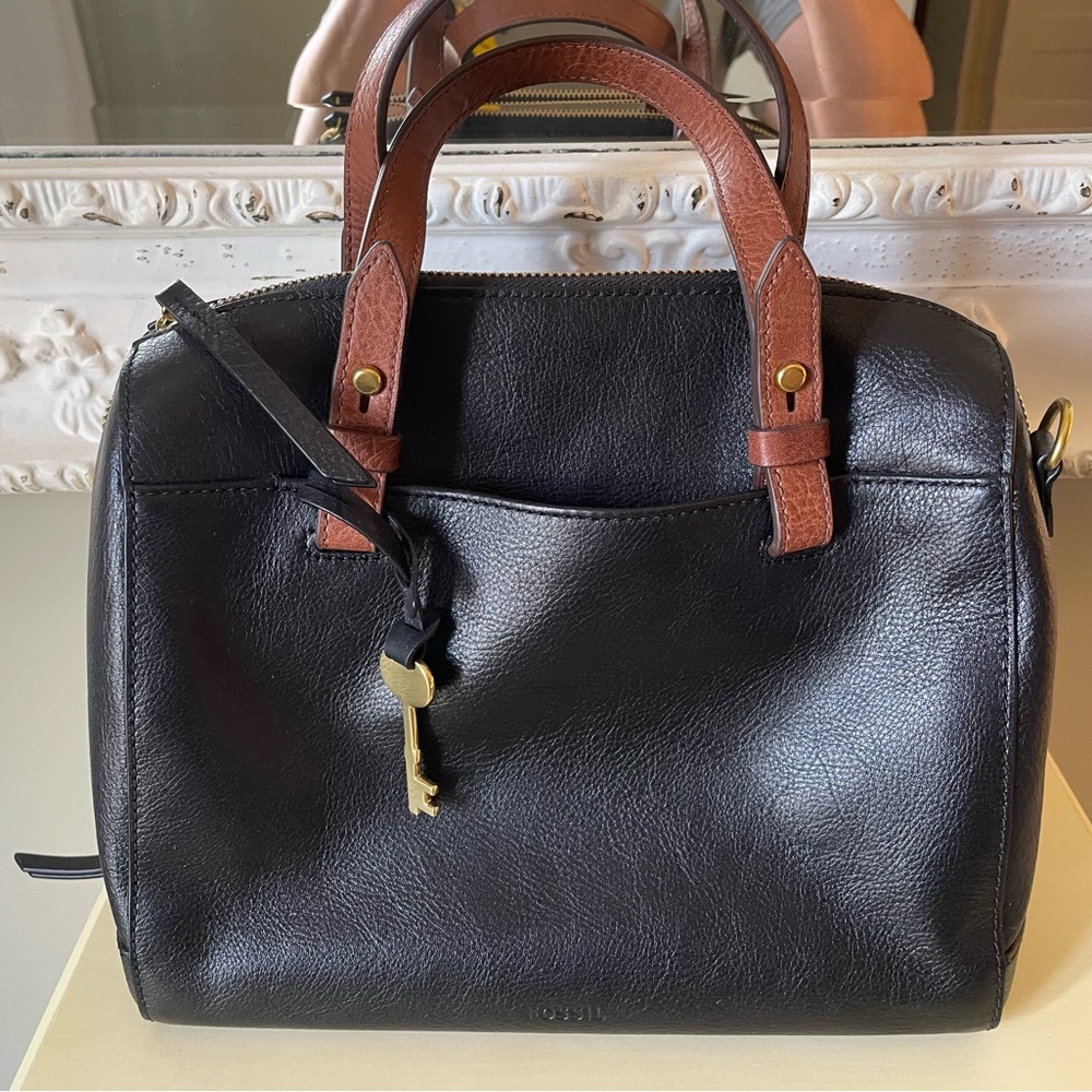 FOSSIL Rachel Satchel Black!!